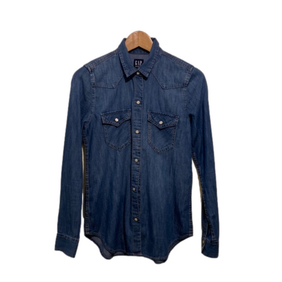 GAP Tops - Gap 100% cotton snap button denim shirt . Size Xs. New. No tags